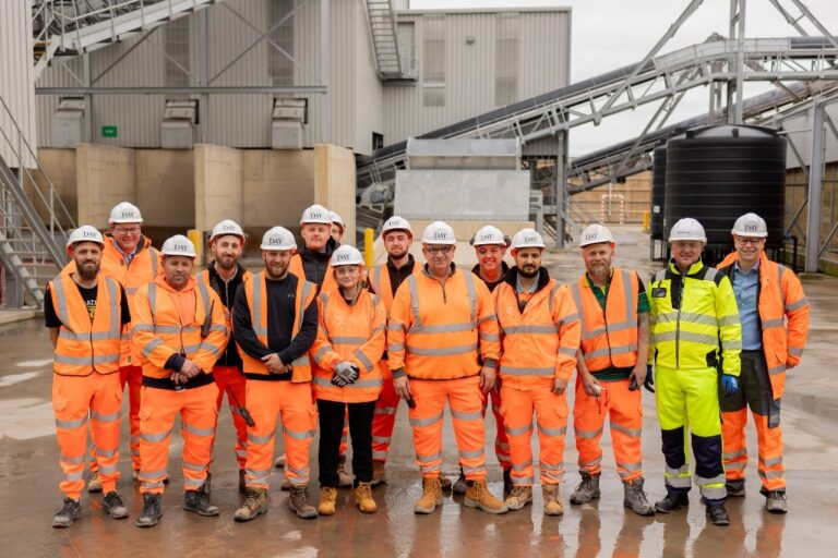 1716963410 gen kitchen mp with members of the team at the new aggregates manufacturing plant in wellingborough 0524 051 resize