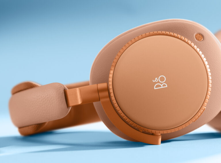 bang olufsen beoplay h100 3