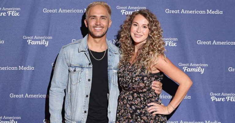 Alexa Penavega Defends Husband Carlos Kindly Passing on Lil Uzi Vert Song 01 2024