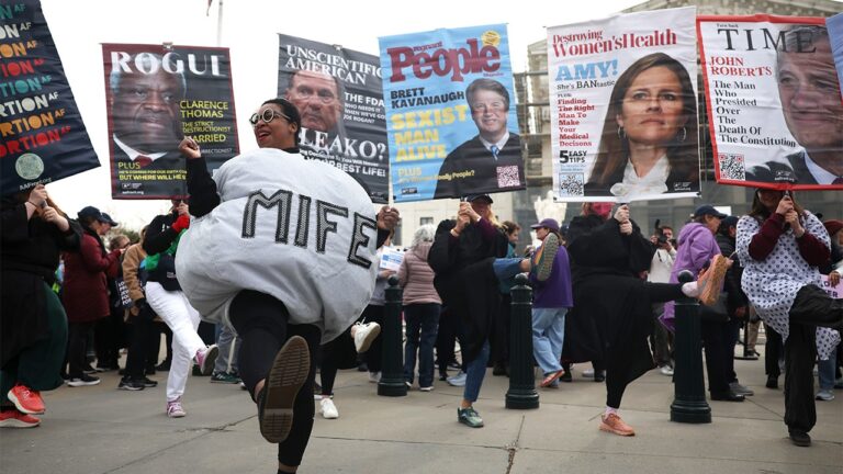 supreme court planned parenthood photo 1